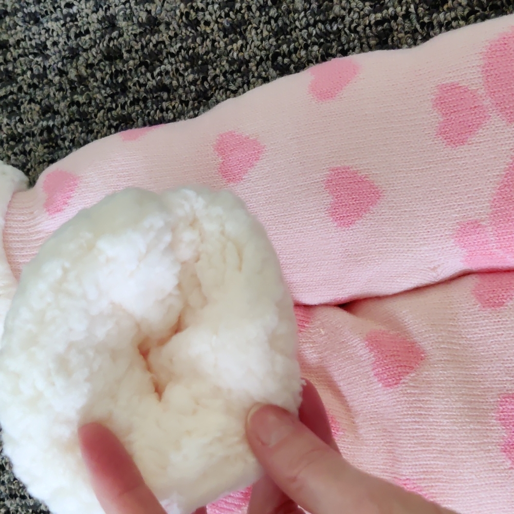 Adorable My Melody Winter Furry Sock Booties! - Picture 3 of 5